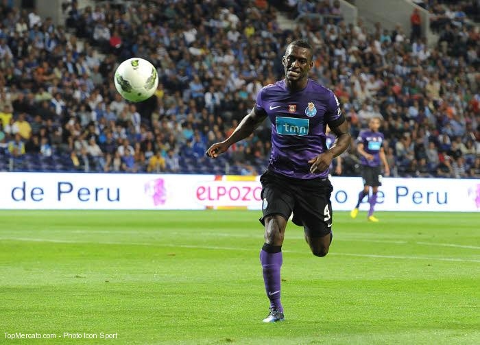Wenger aime Jackson Martinez, et le dit haut et fort !