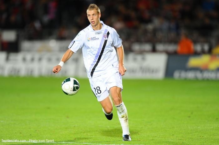 Florian Lejeune est déjà dans les petits papiers des recruteurs du Real Madrid