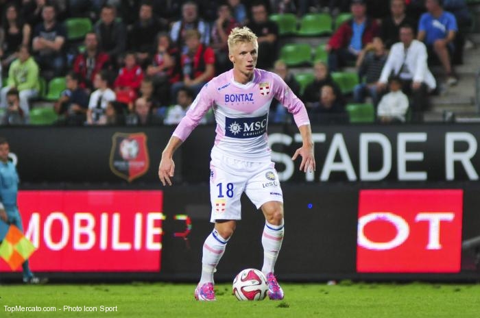 Daniel Wass suivi de près en Ligue 1 et en Serie A