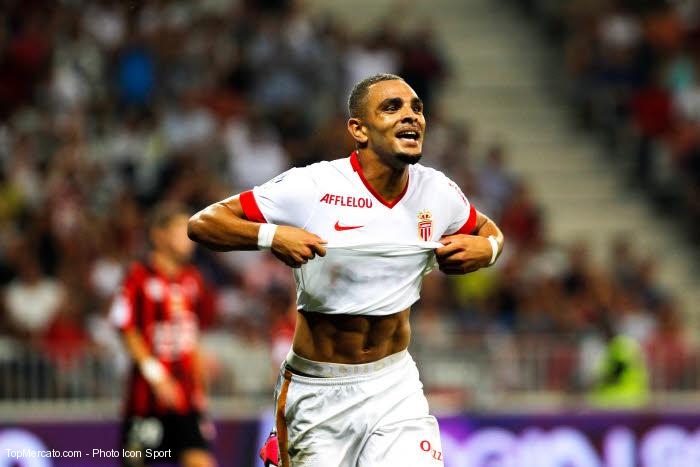 Kurzawa, la priorité du PSG pour remplacer Digne ?