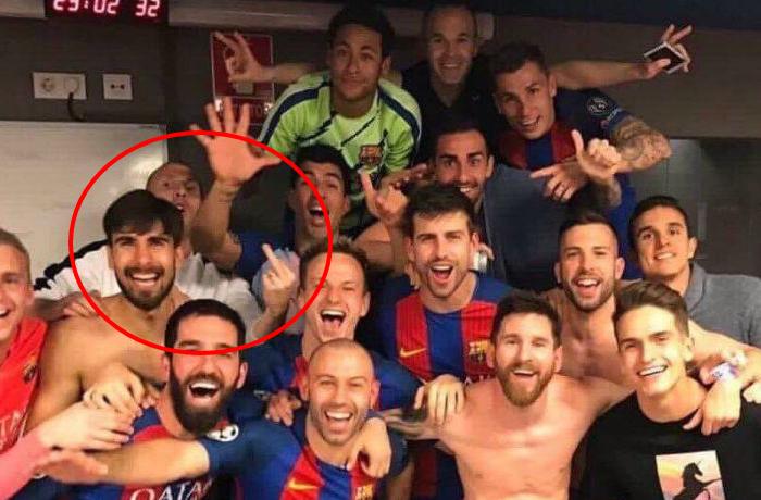 Jérémy Mathieu doigt d'honneur