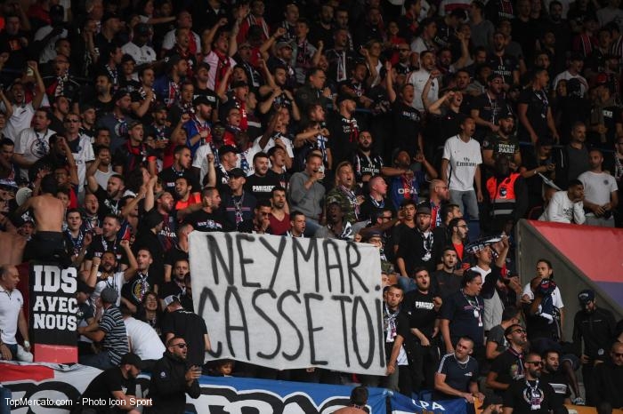 Banderole Neymar