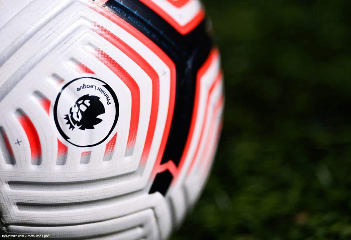 Au 6 avril 2023, quel joueur actuel de Chelsea a disputé ses trois derniers matchs avec le club sous les ordres de trois coachs différents ?