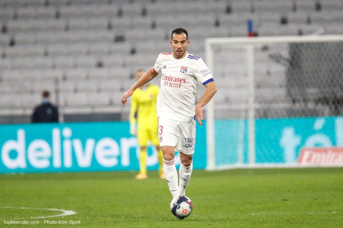 Djamel Benlamri, OL, Lyon