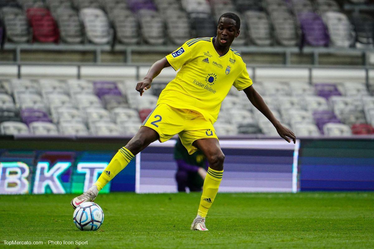 Mahamadou Dembélé, Pau