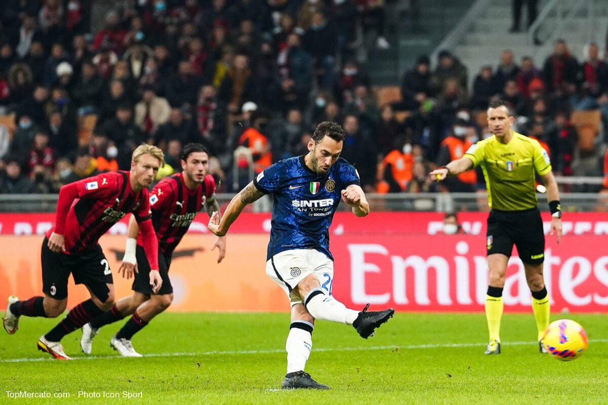 Hakan Calhanoglu, match Milan AC-Inter Milan