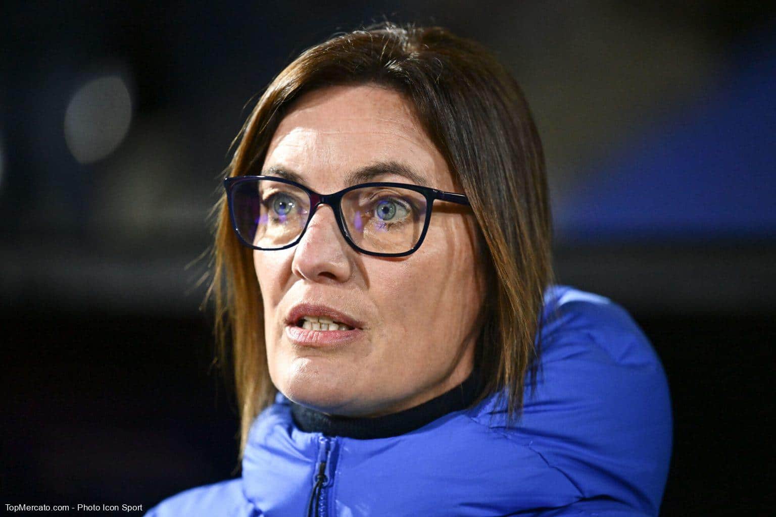 Crise chez les Bleues, Diacre a un soutien de poids !
