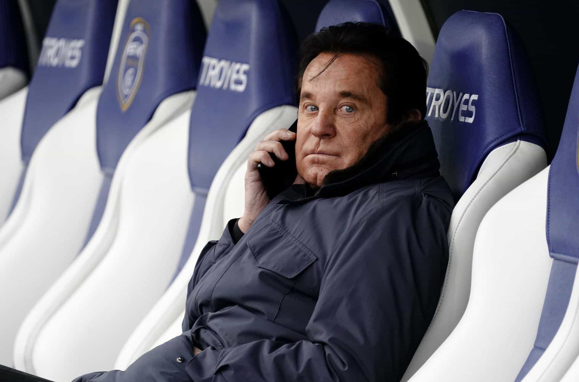 Quel coach, passé deux fois par le FC Nantes et fâché après ça contre Waldemar Kita, s’est dit “heureux” d’être revenu à la Beaujoire pour envoyer le club du président franco-polonais en barrages, lors de la dernière journée de L1 de la saison 2020-2021 ?
