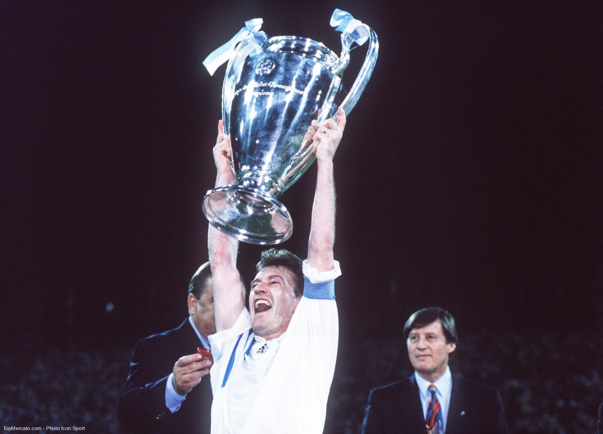 Lequel de ces champions d’Europe 1993 avec l’OM n’a PAS signé à l’OL dans la foulée, en juillet 1993 ?