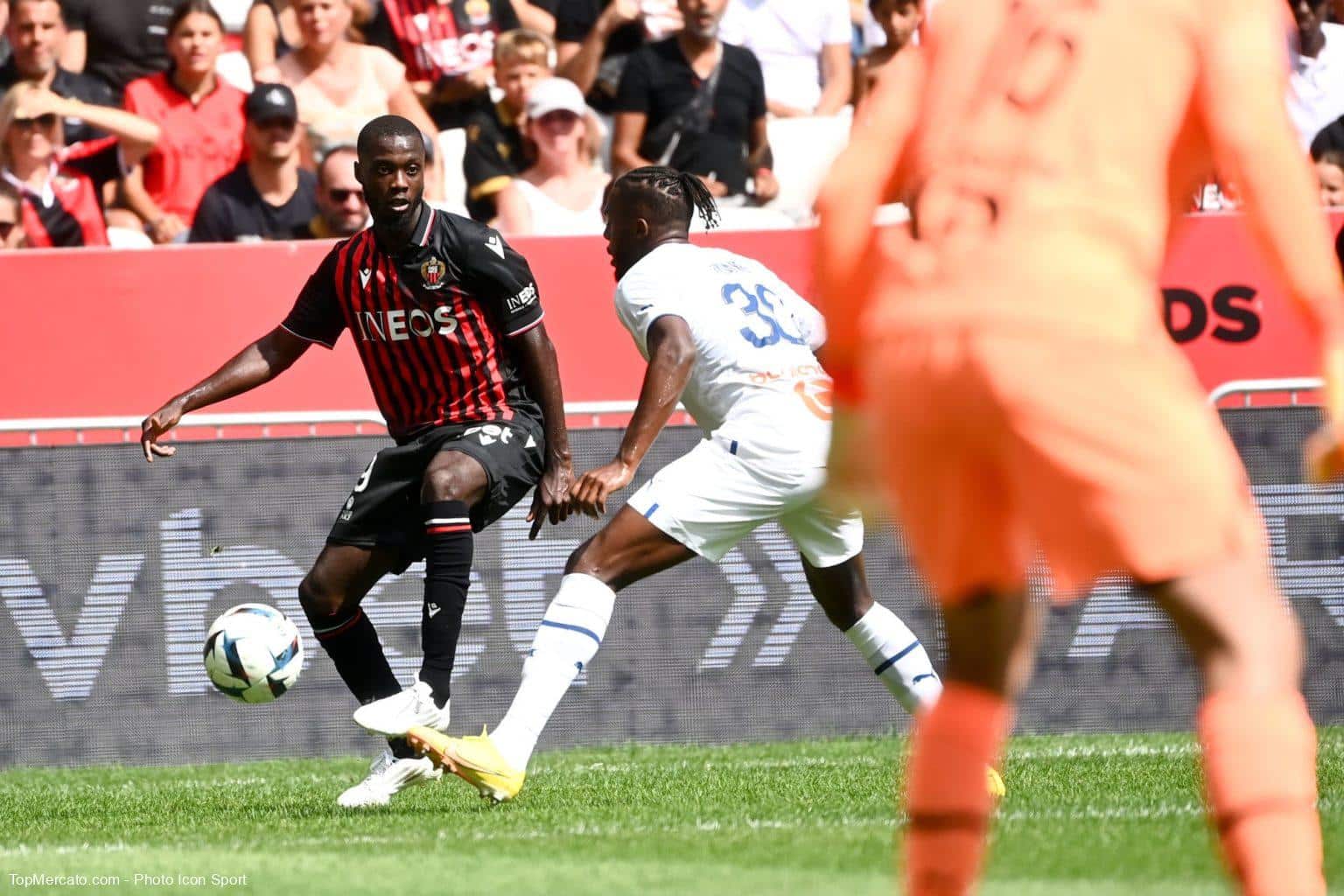 Mercato - Un ancien de la L1 mis à l’écart par Arsenal