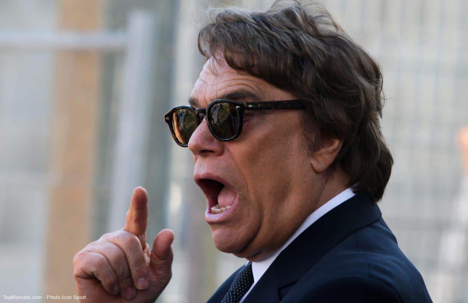 Un ex-attaquant de l’OM et des Bleus se paie Tapie !