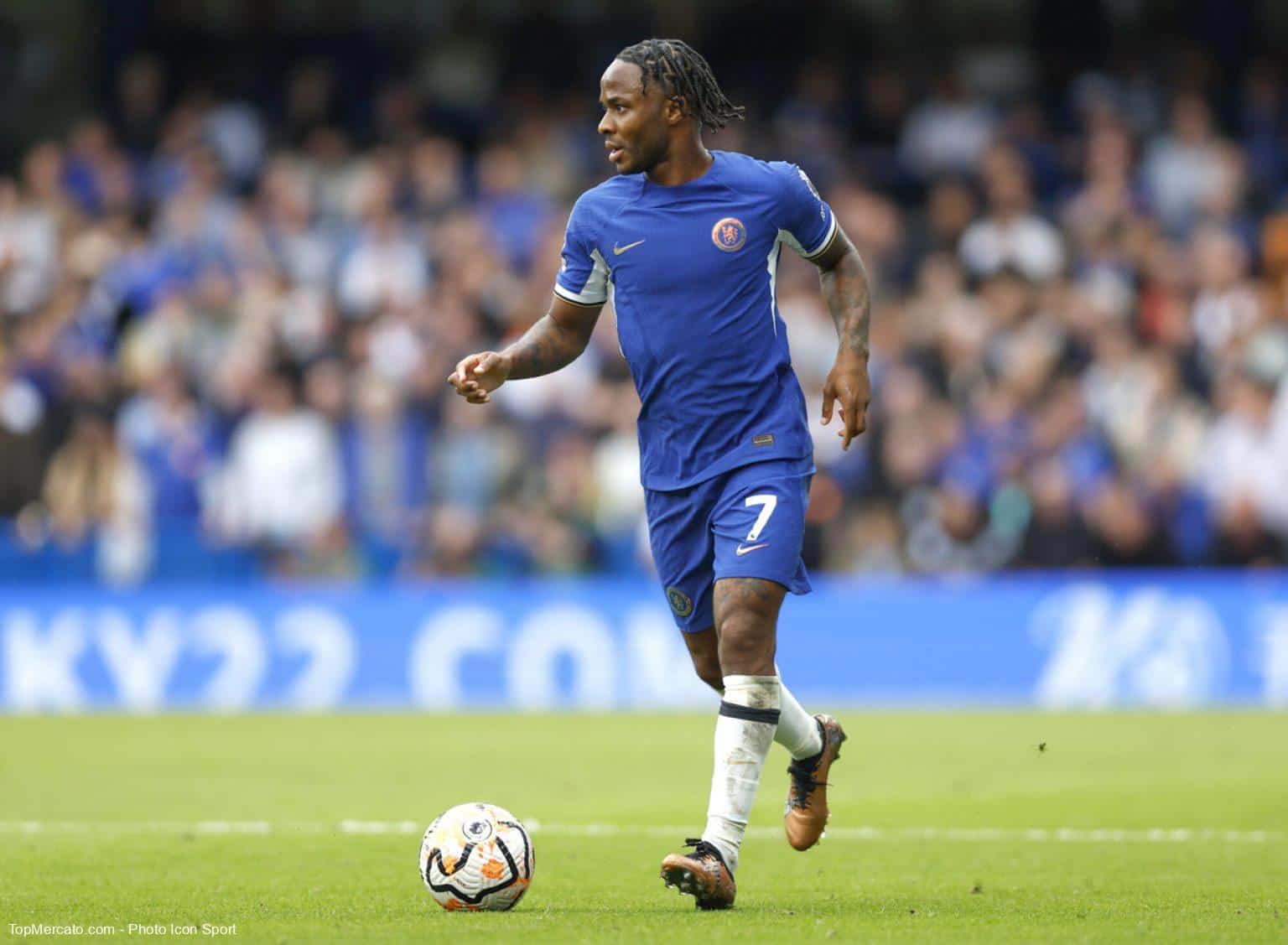 Mercato - Chelsea : choix fort de l’indésirable Sterling
