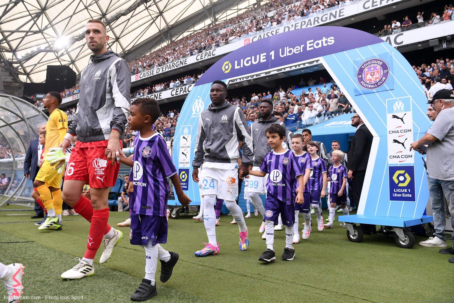 OM : un Marseillais va aller “pleurer dans les jupes de sa mère” annonce Larqué