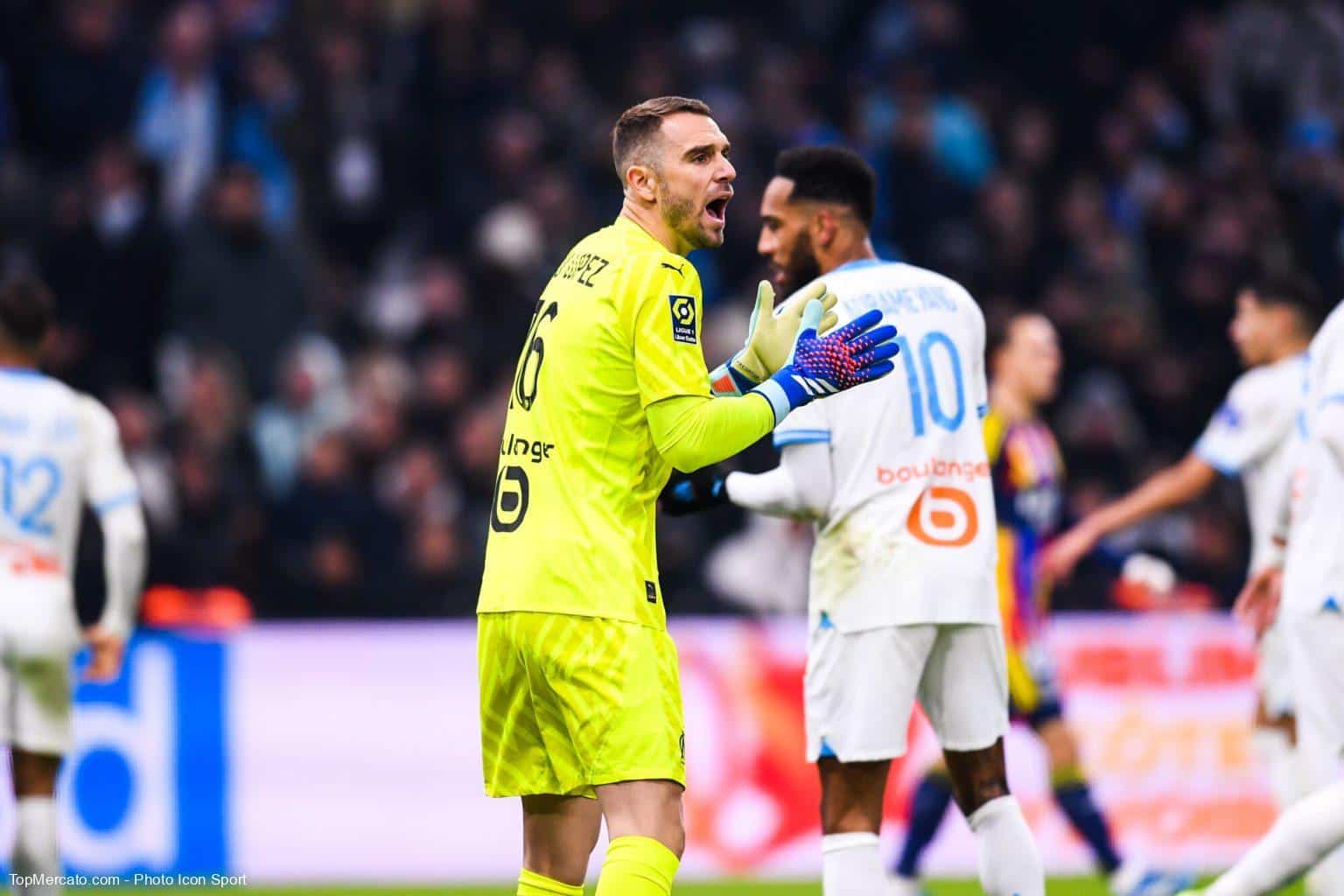 OM : un problème avec Pau Lopez !