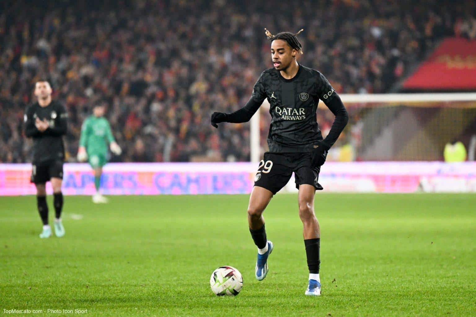 PSG : “Il a été un cauchemar”, Enrique rend hommage à Barcola