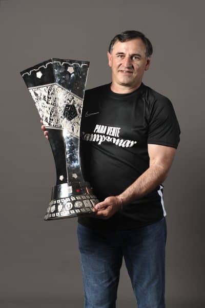 Carlos Bustos