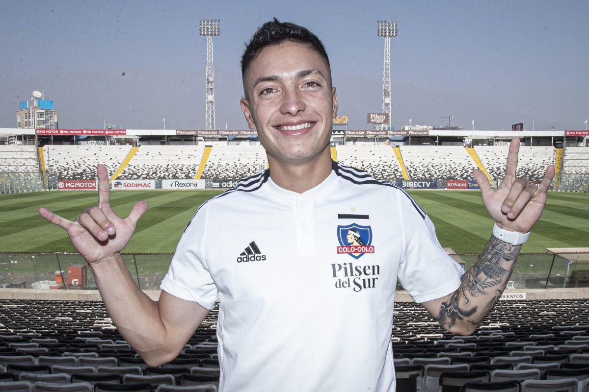 Cristian Zavala en el arribo a Colo-Colo