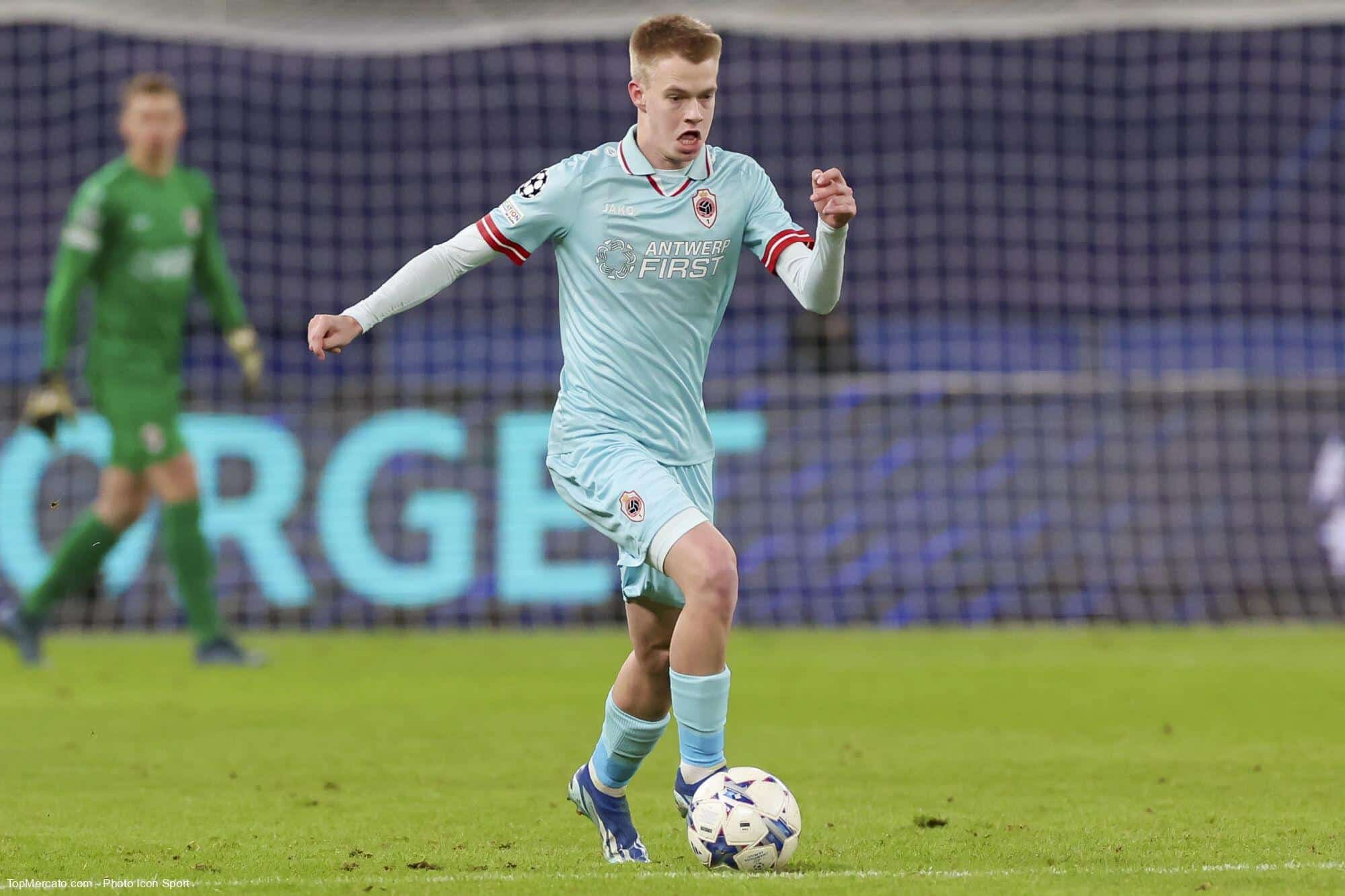Lors de ce mercato hivernal, quel club a recruté Arthur Vermeeren, Gabriel Paulista et Horatiu Moldovan, tout en se séparant d’Ivo Grbic et de Caglar Soyuncu ?