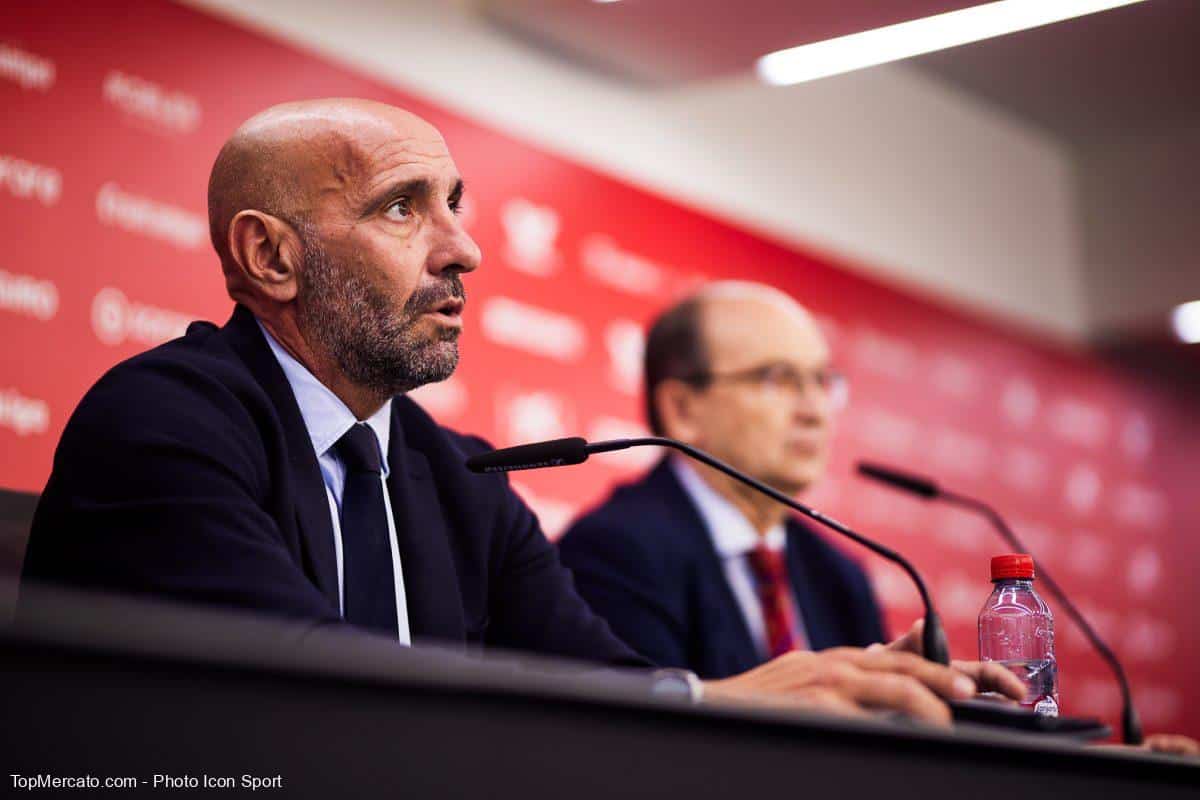 Monchi, en una conferencia de prensa del Sevilla