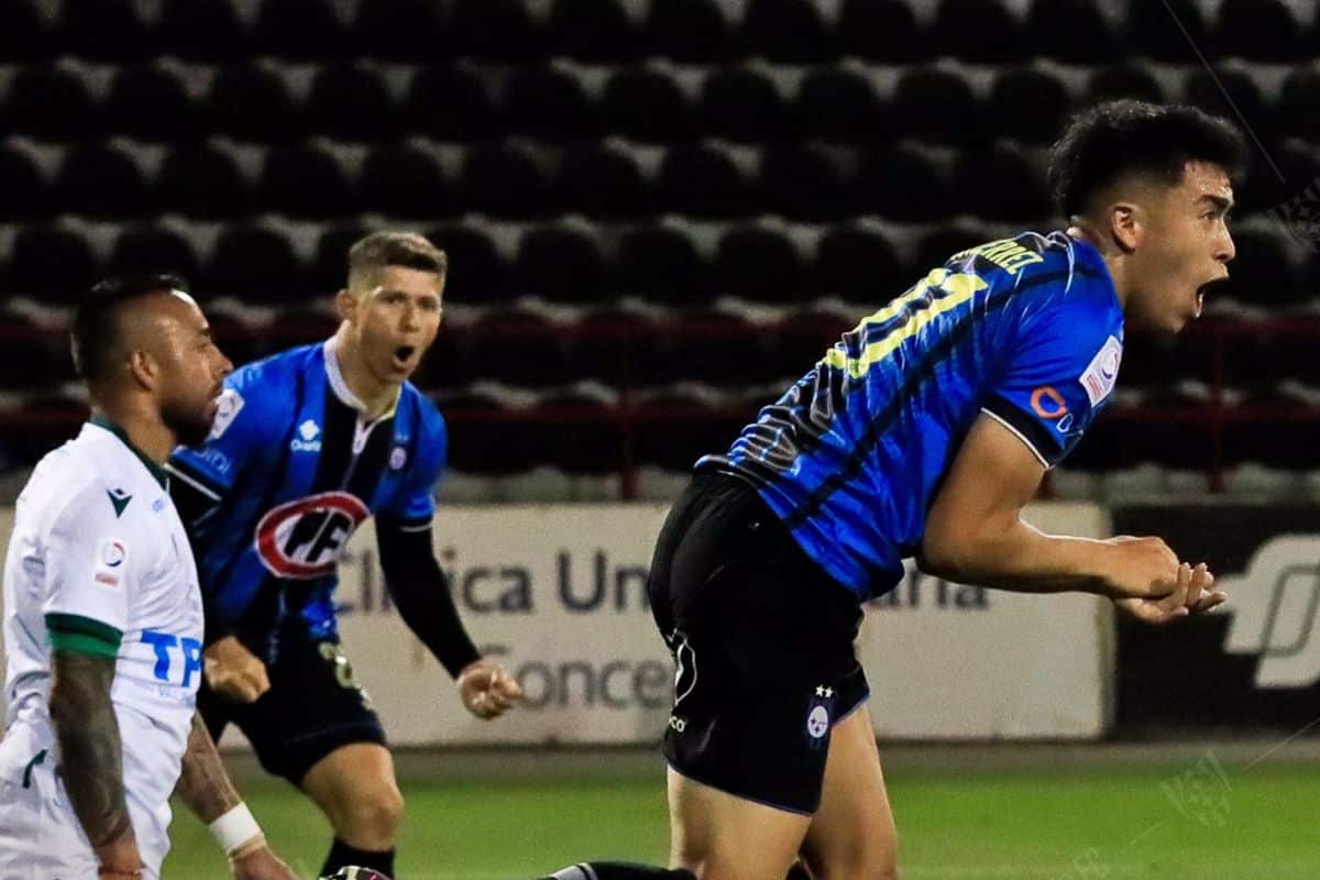 Joaquin Gutiérrez en su primer gol con Huachipato
