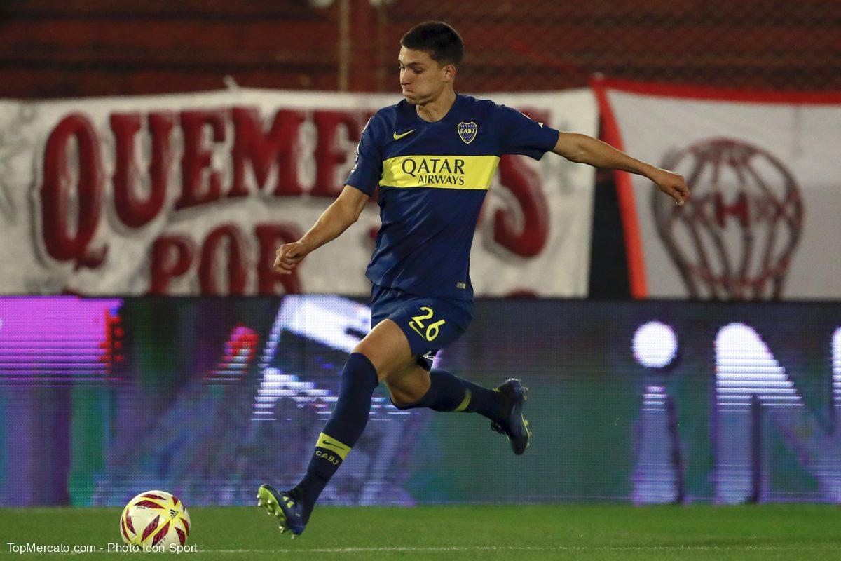 Leonardo Balerdi en uno de sus pocos partidos en Boca Juniors