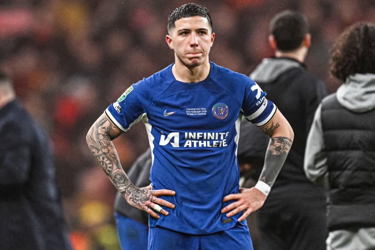 Enzo Fernández, triste por perder la final con Chelsea