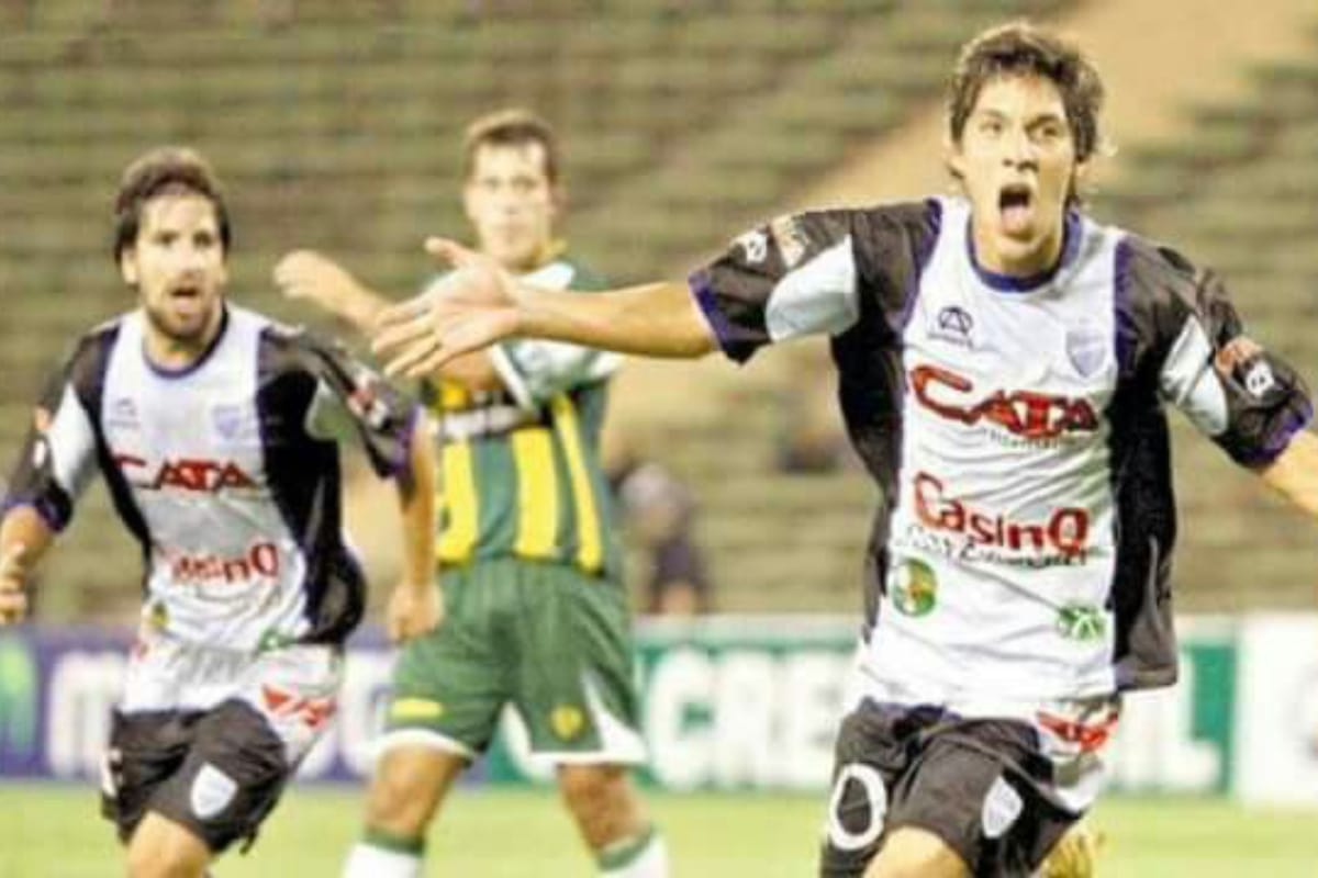 Enzo Pérez en sus inicios con Godoy Cruz