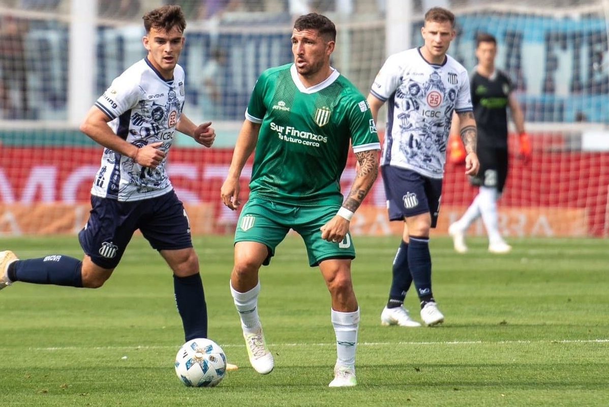 Eric Remedi, mediocampista surgido en Banfield
