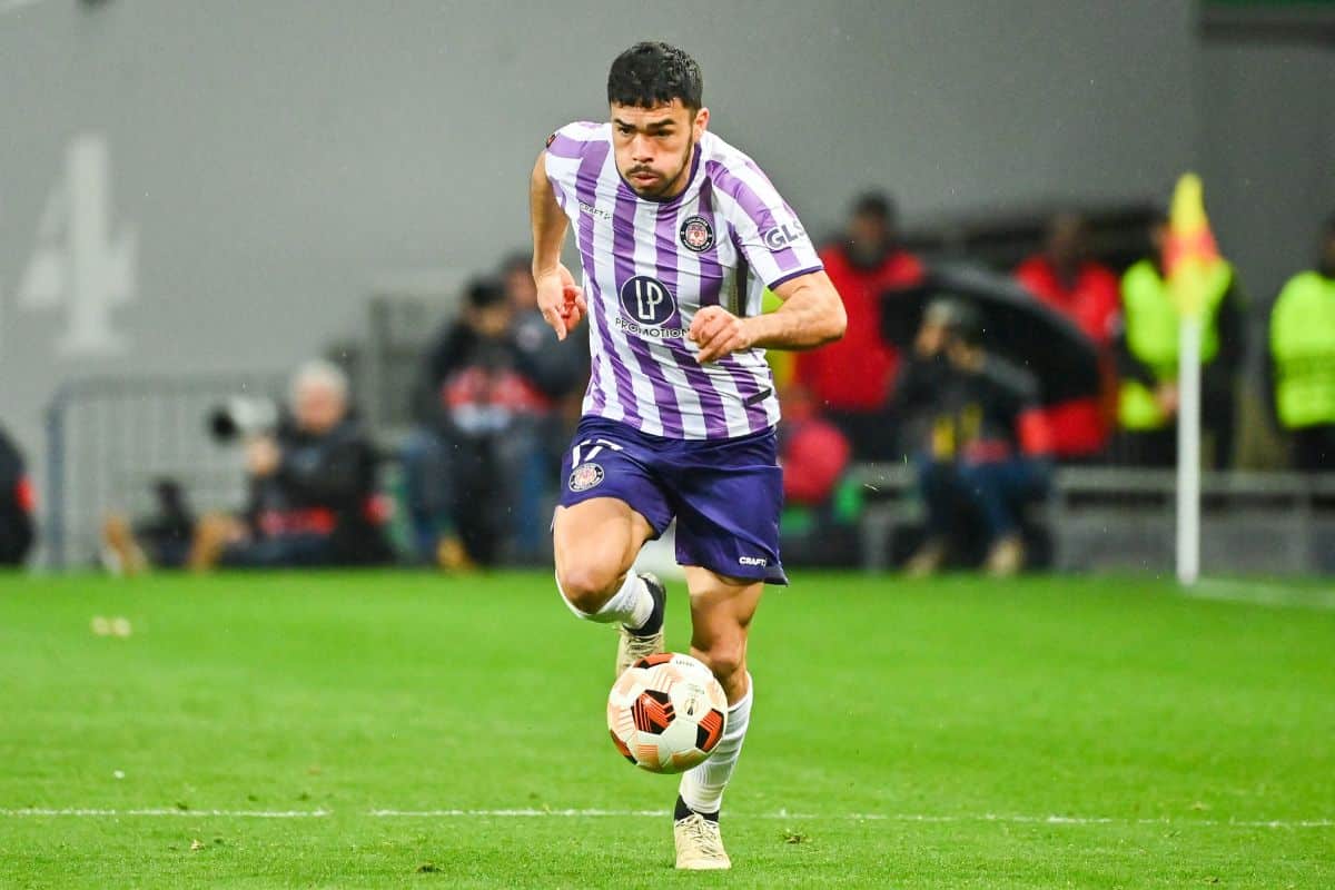 Gabriel Suazo y Toulouse eliminados de Europa League tras una lluvia de ocasiones falladas