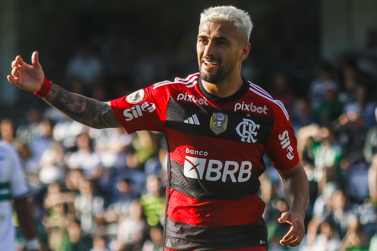 Giorgian de Arrascaeta con la camiseta del Flamengo