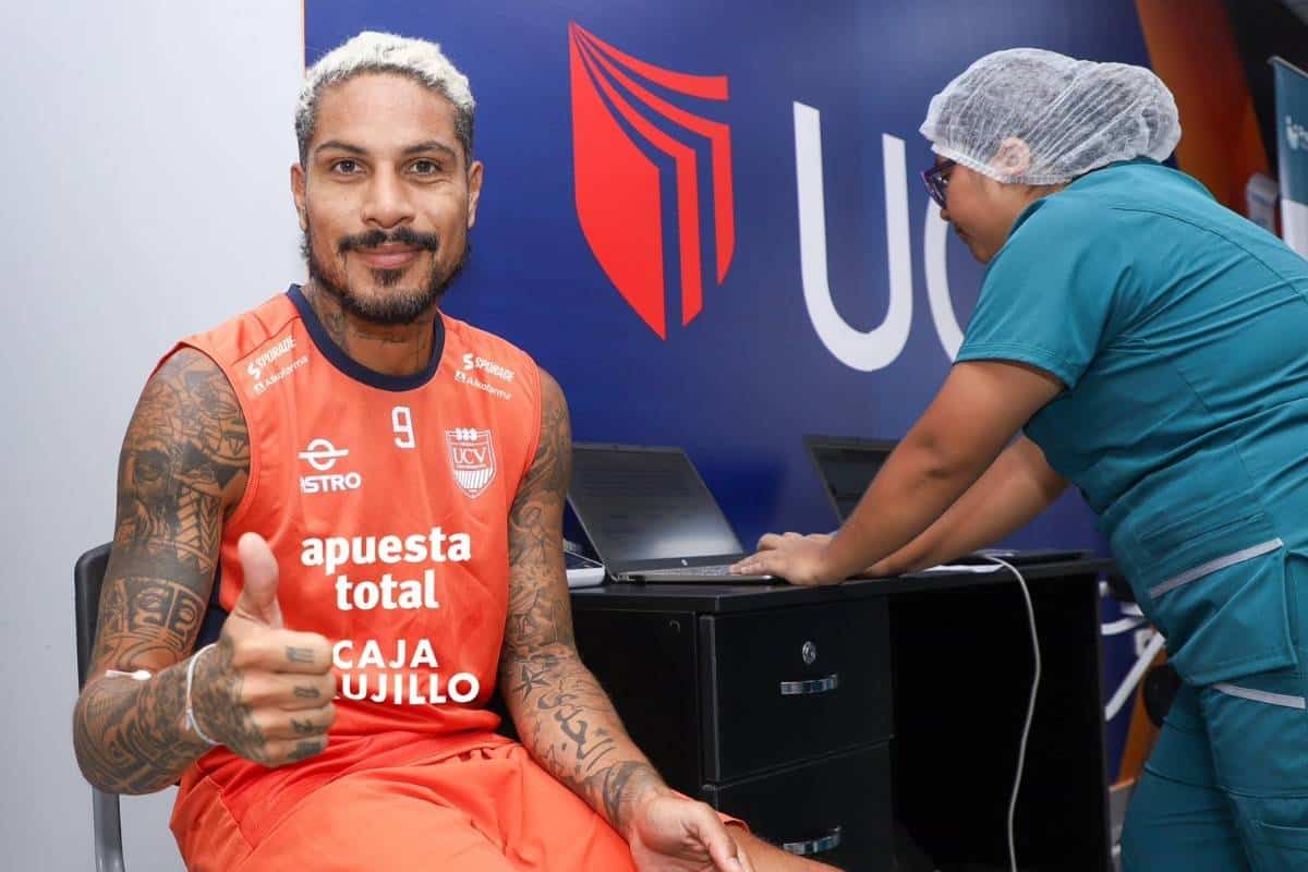 Paolo Guerrero se sometió a exámenes médicos