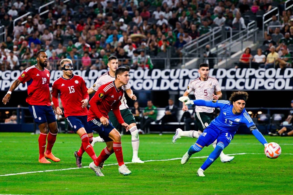 Soccer: CONCACAF Gold Cup-Costa Rica at Mexico