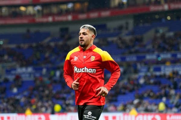 Mercato Lens : l'OM confronté à une concurrence énorme pour Facundo Medina