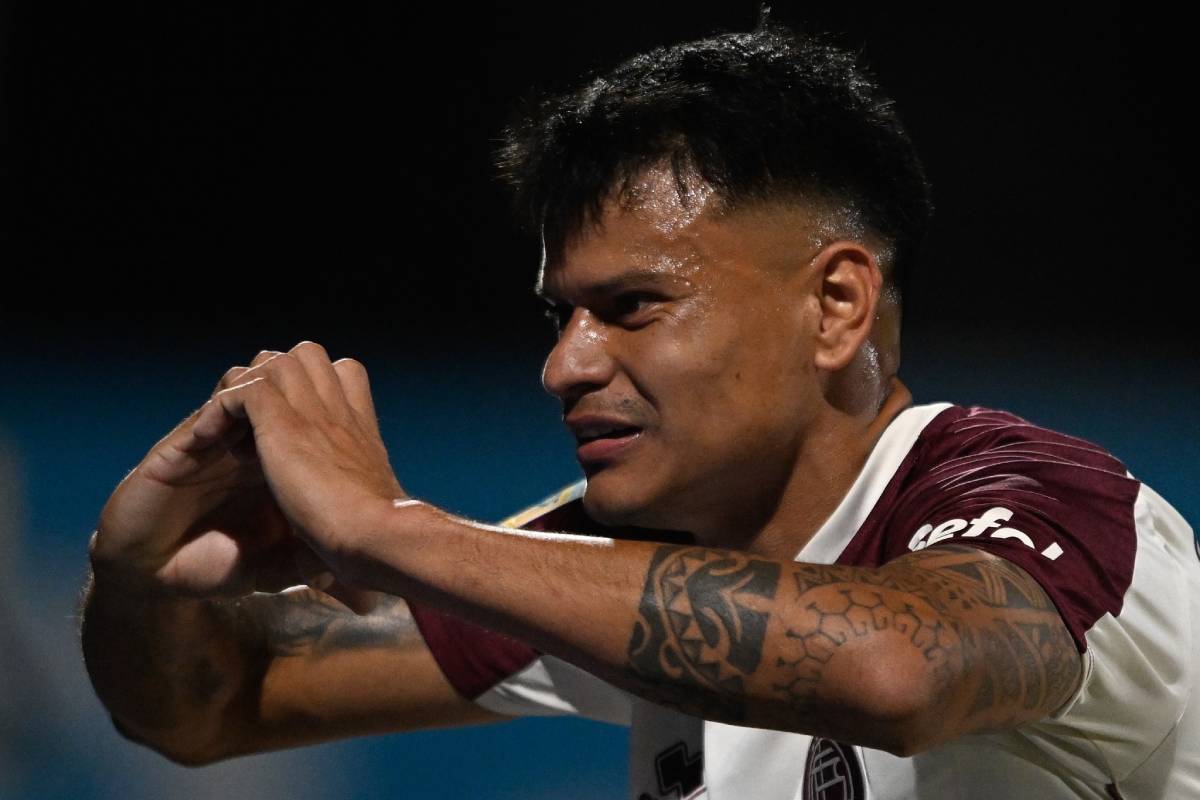 Lanús quiere plasmar su buen momento en la Liga local