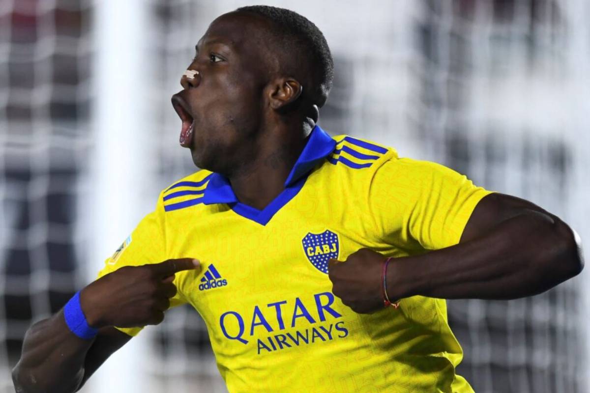 Luis Advíncula
