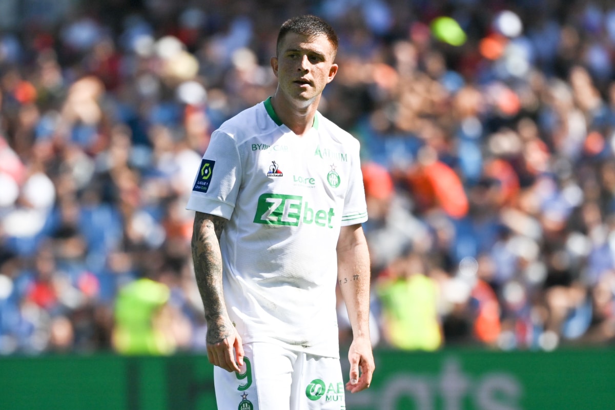 Colo Ramírez con la camiseta de A. S. Saint-Étienne