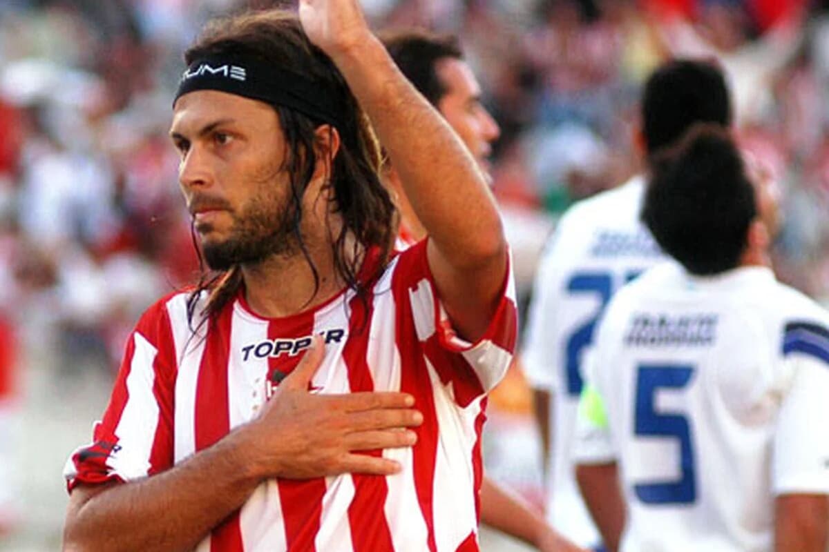 Iván Moreno y Fabianesi con la camiseta de Estudiantes de La Plata
