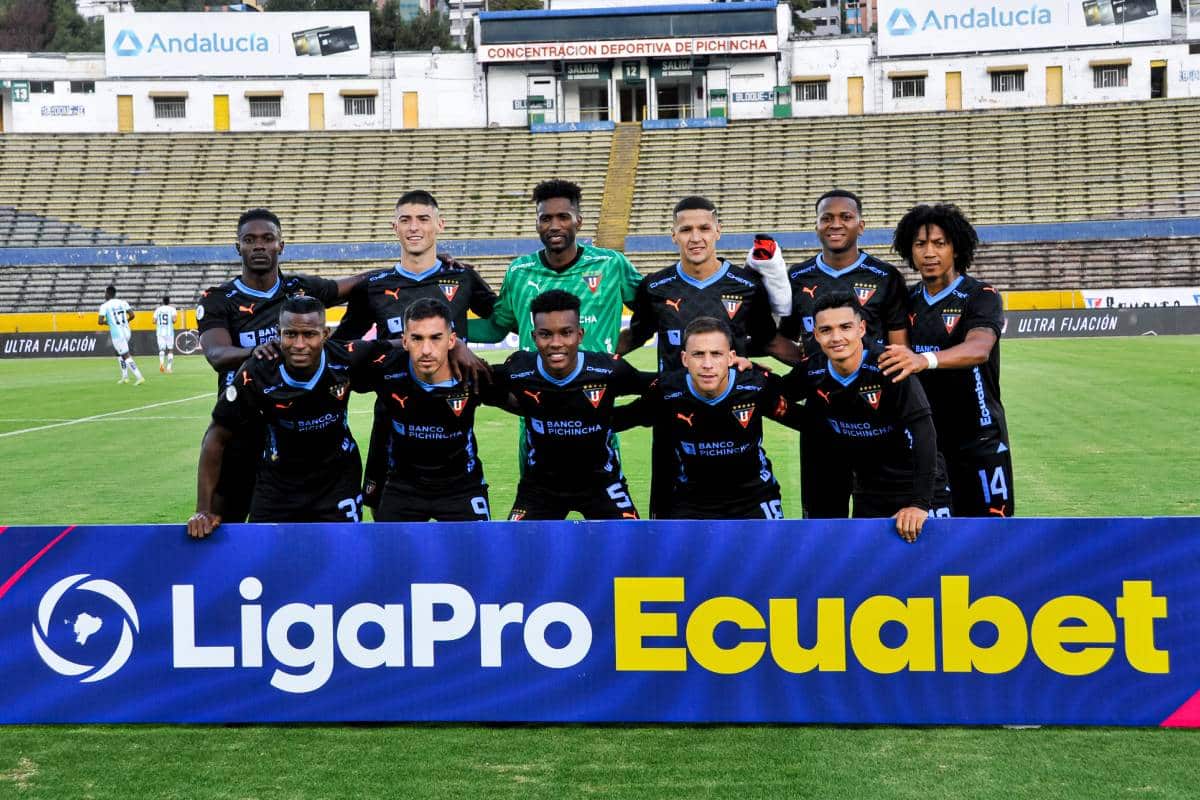 LDU de Quito será el primer rival de Universitario