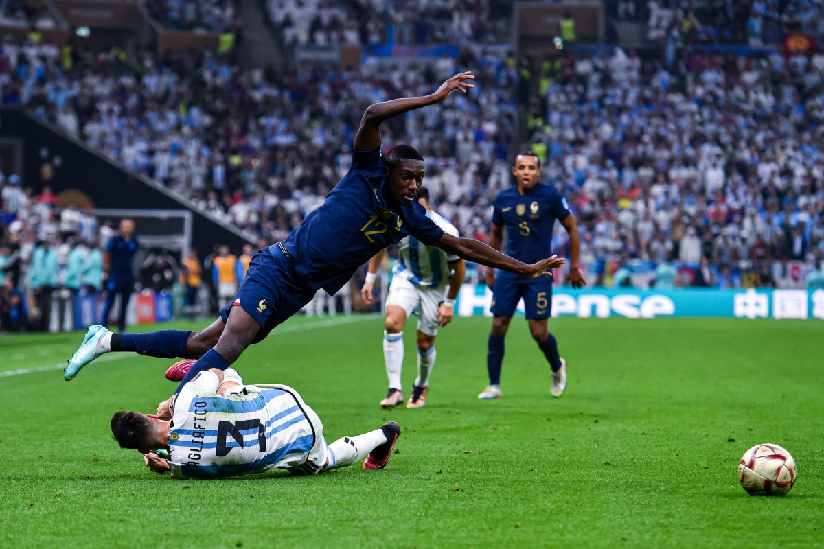 Nicolás Tagliafico en la final del Mundial 2022 ante Francia