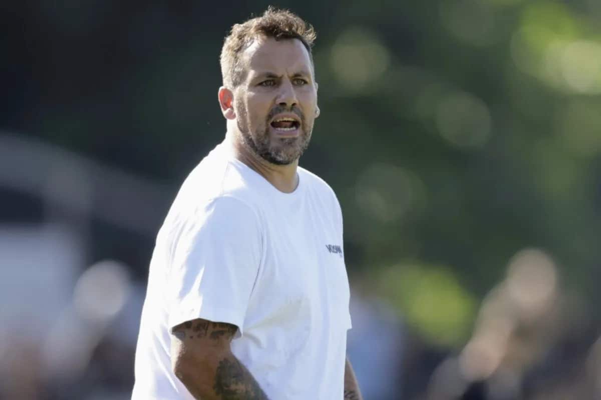 Ogro Fabbiani aseguró que los defensores no marcan en Europa