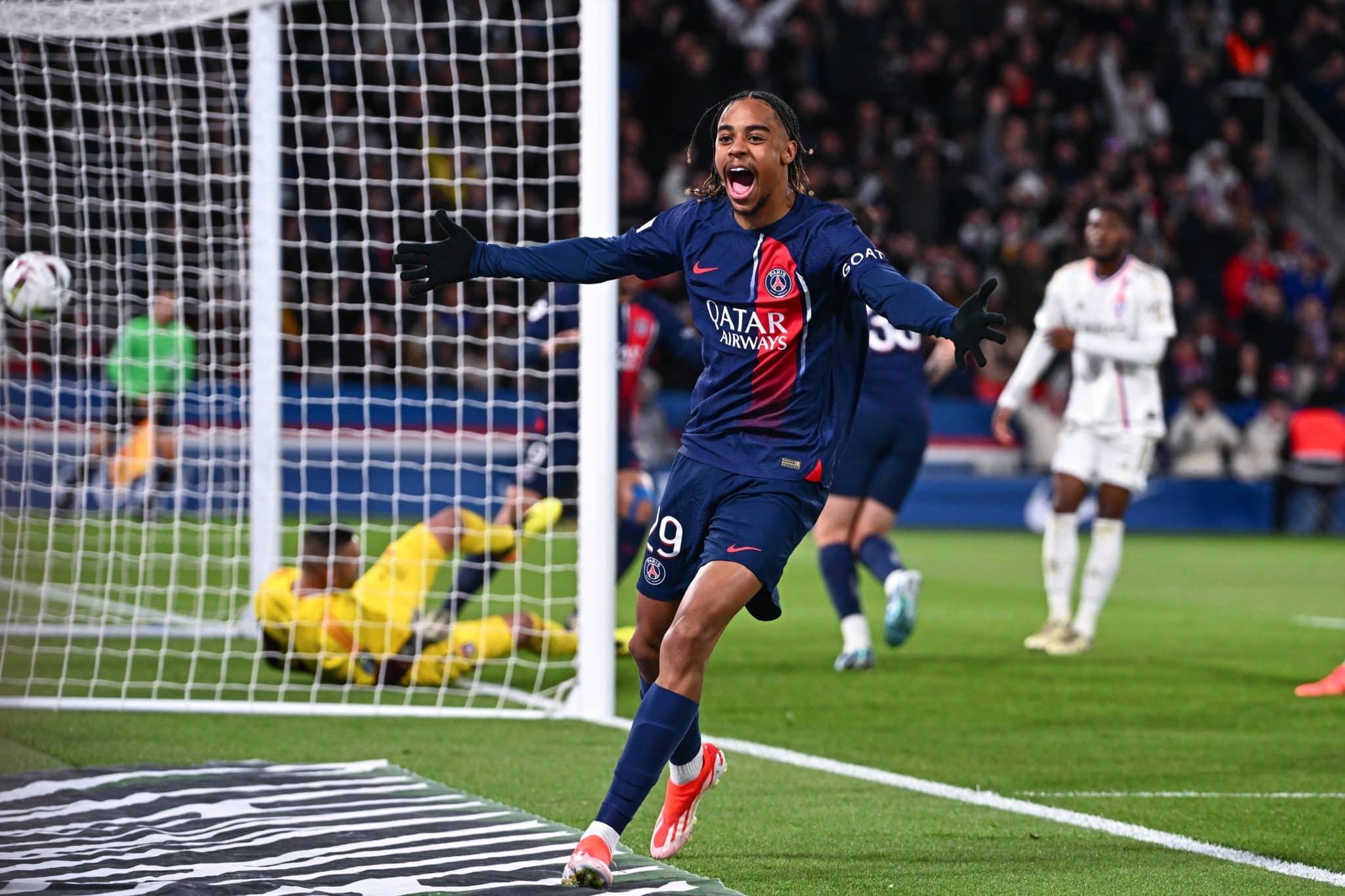 A quel animal le journaliste de RMC Daniel Riolo a-t-il comparé l’attaquant du PSG Bradley Barcola ?