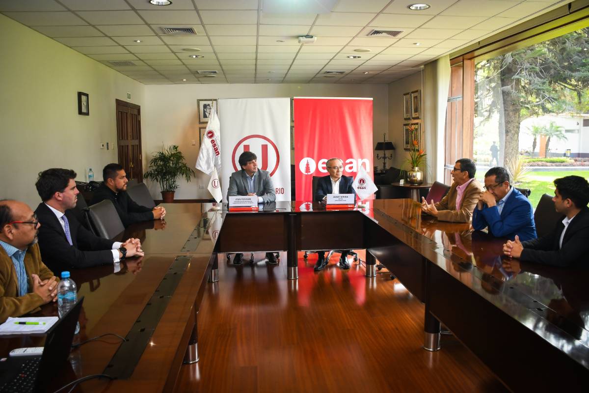 Universitario anunció convenio con ESAN en redes sociales