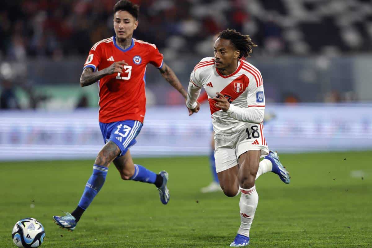 André Carrillo - Selección Peruana