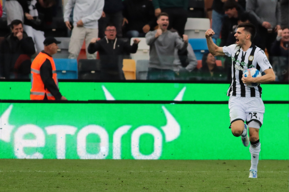 Ignacio Pussetto festejando un gol en Udinese