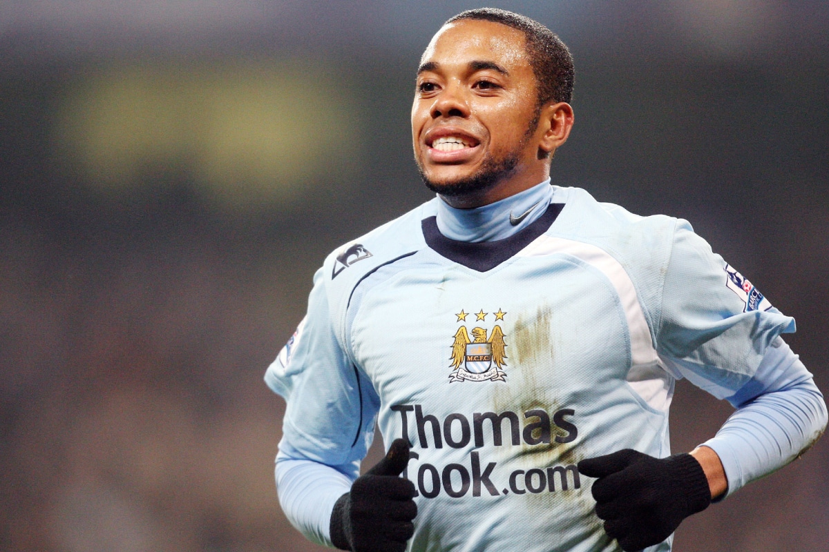 Robinho, primer fichaje estrella de Manchester City