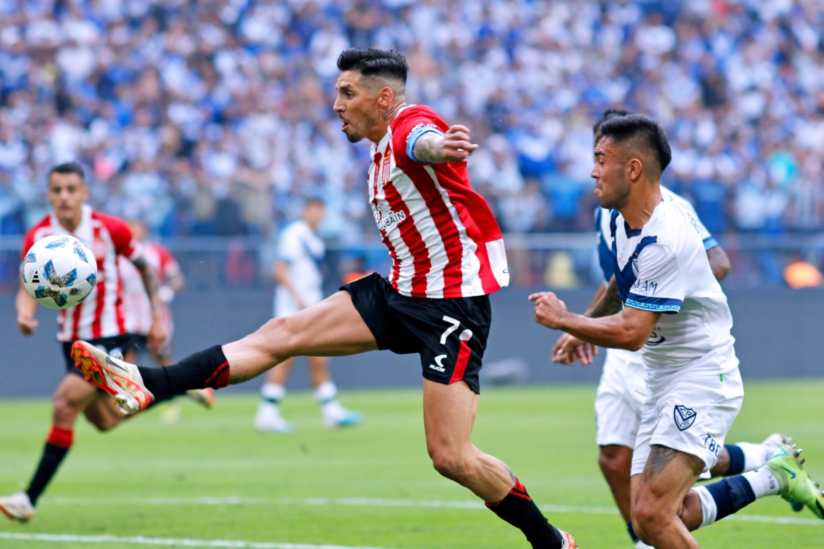 Estudiantes derrotó a Vélez y es el nuevo campeón del fútbol argentino