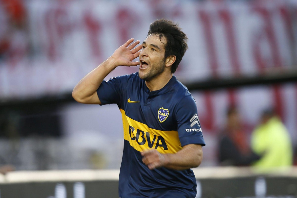Nicolás Lodeiro festejando su gol ante River en el superclásico 2015