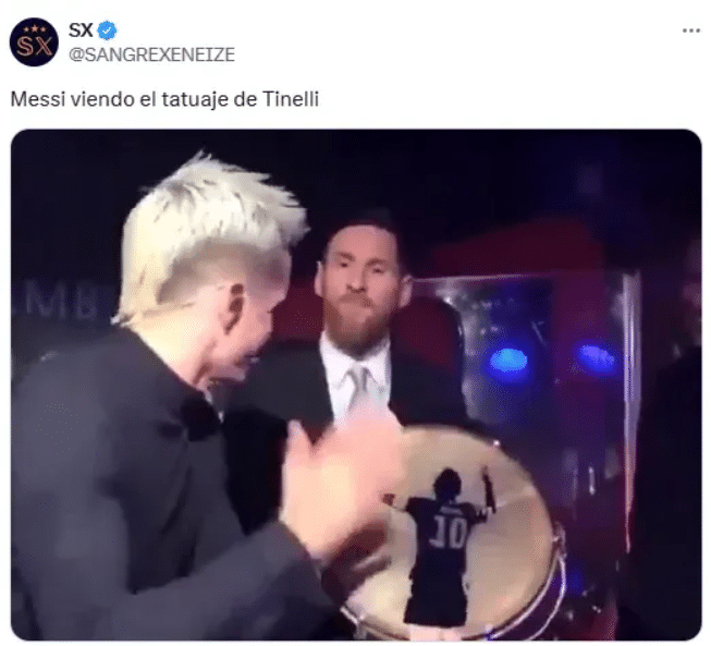 Meme de Twitter sobre Tinelli