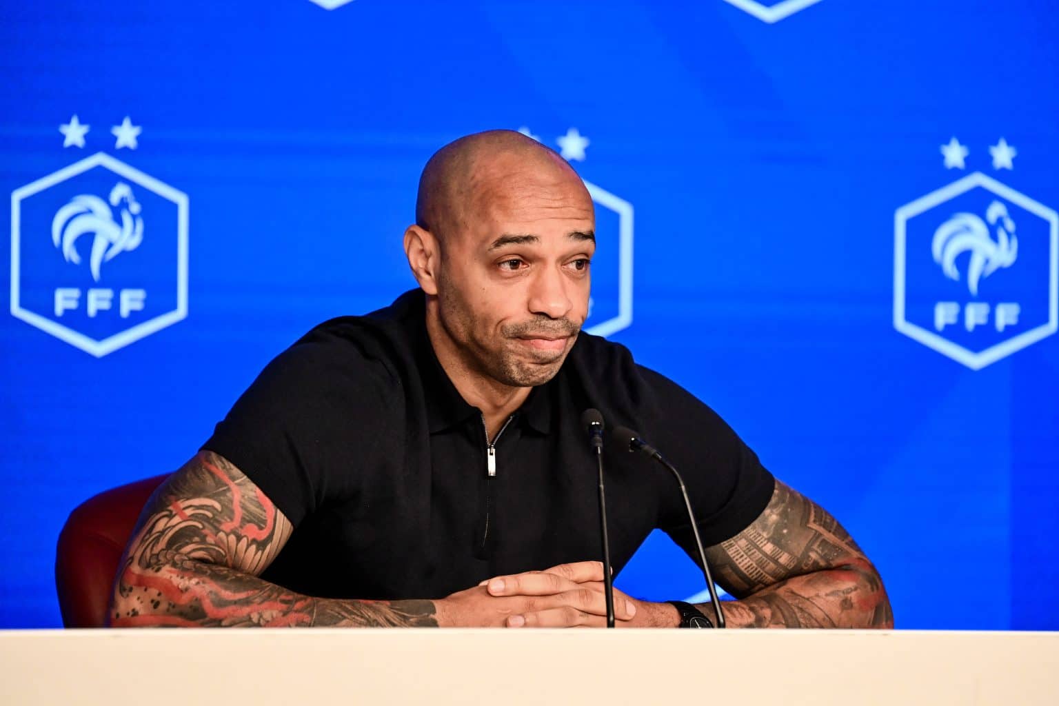 PSG : “Vous voulez me créer des problèmes”, la réponse gênée de Thierry Henry sur deux Parisiens !
