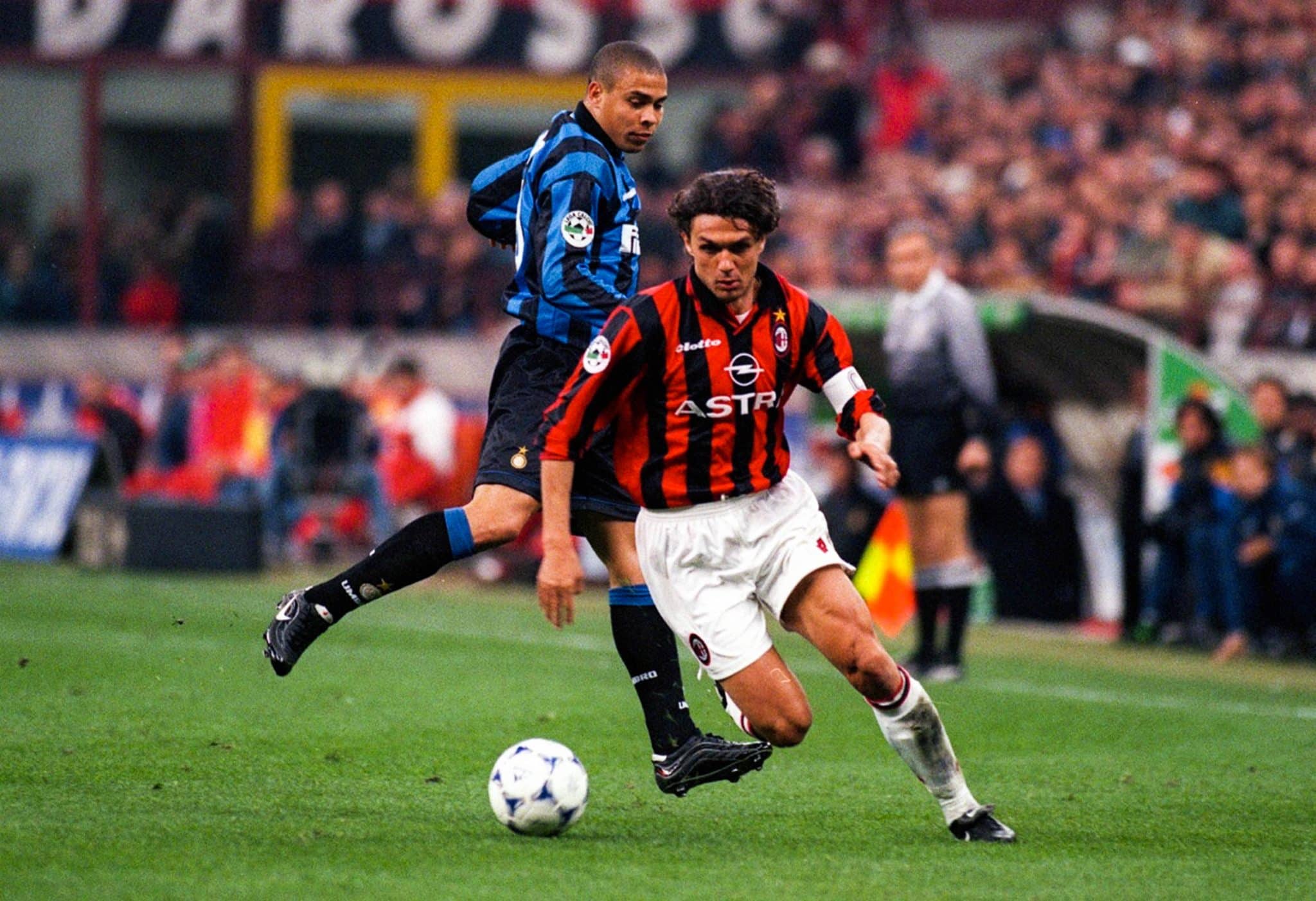 Arrigo Sacchi est le seul coach à avoir entraîné deux fois l’homme d’un seul club, Paolo Maldini, à l’AC Milan comme en sélection d’Italie. Sur quelle période l’Italien a dirigé le défenseur de manière consécutive ?